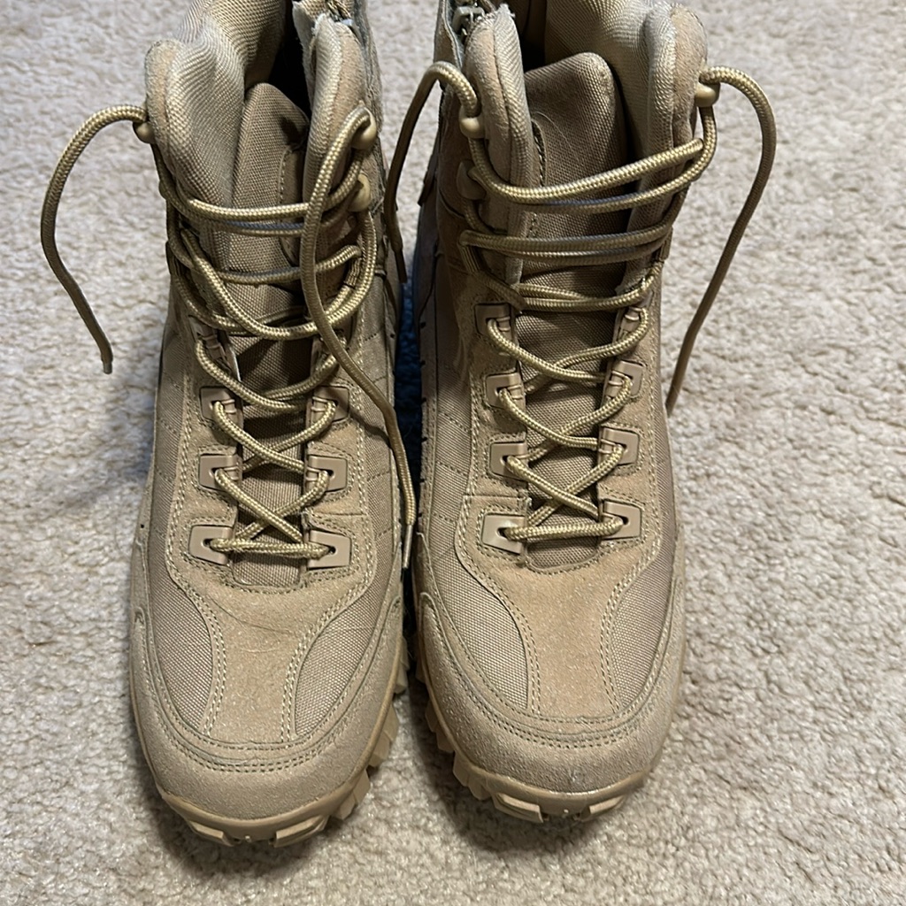 Size 43 Brand New Unzhuo Make Boots